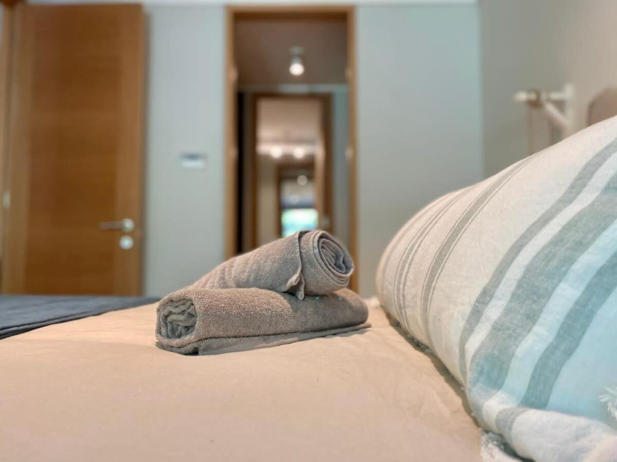 Apartamento Hom I En Puerto Varas, Lujoso Depto Con Estacionamiento 0502 *